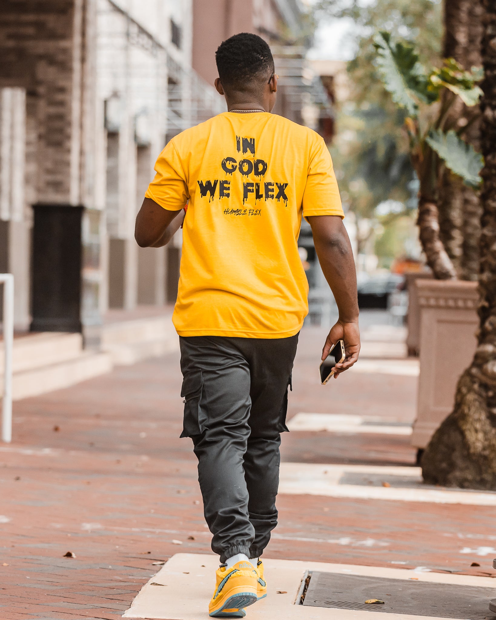 HUMBLE FLEX LIGHTING YELLOW MOTTO TEE